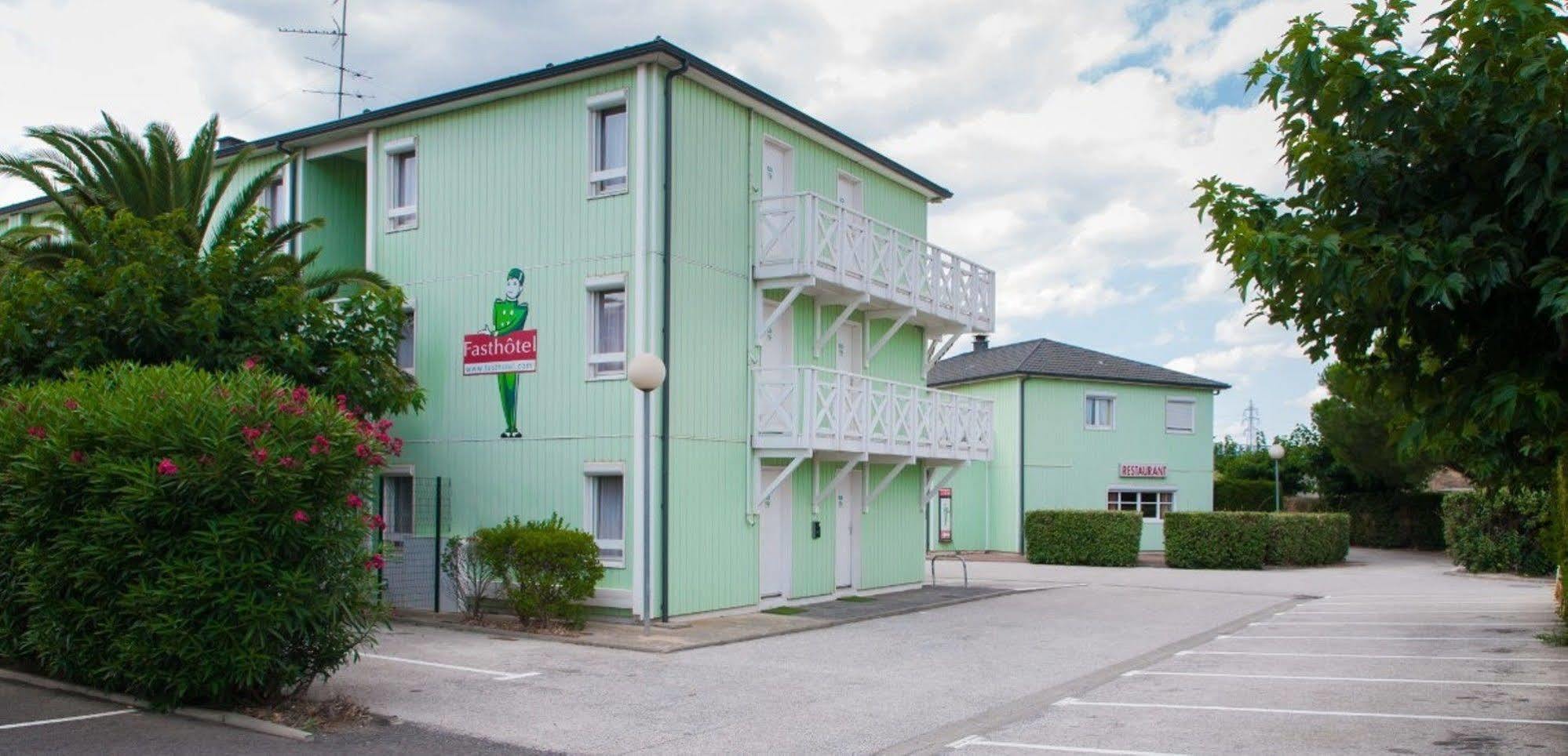 Fasthotel بيربينيو المظهر الخارجي الصورة